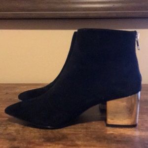 Steve Madden bootie